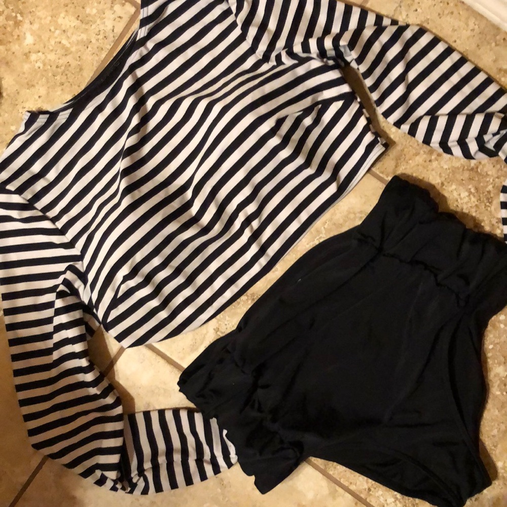Swim suit